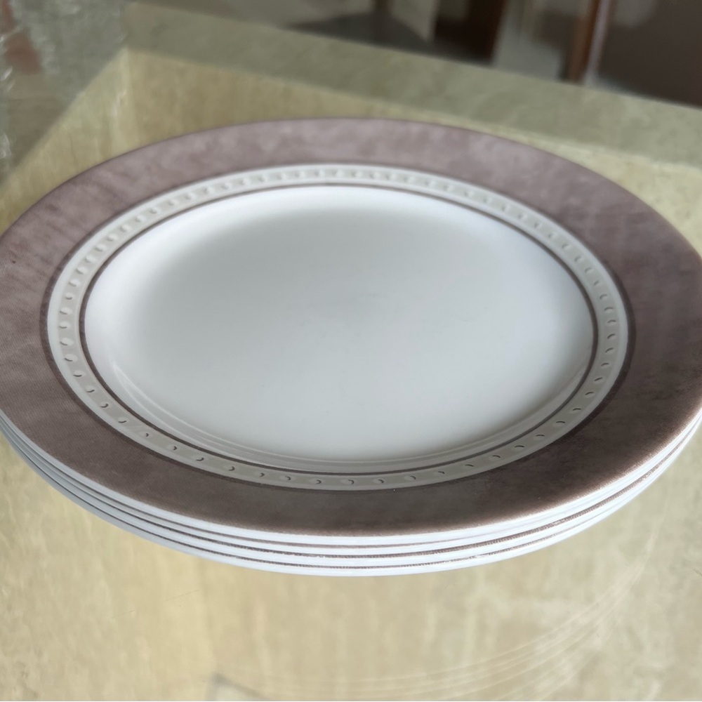 Pewter (Vintage Corelle) Lunch Plates
by CORNING CORELLE- Vitrelle Made in USA